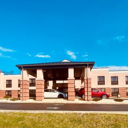 Quality Inn & Suites Kearneysville - Martinsburg Екстер'єр фото
