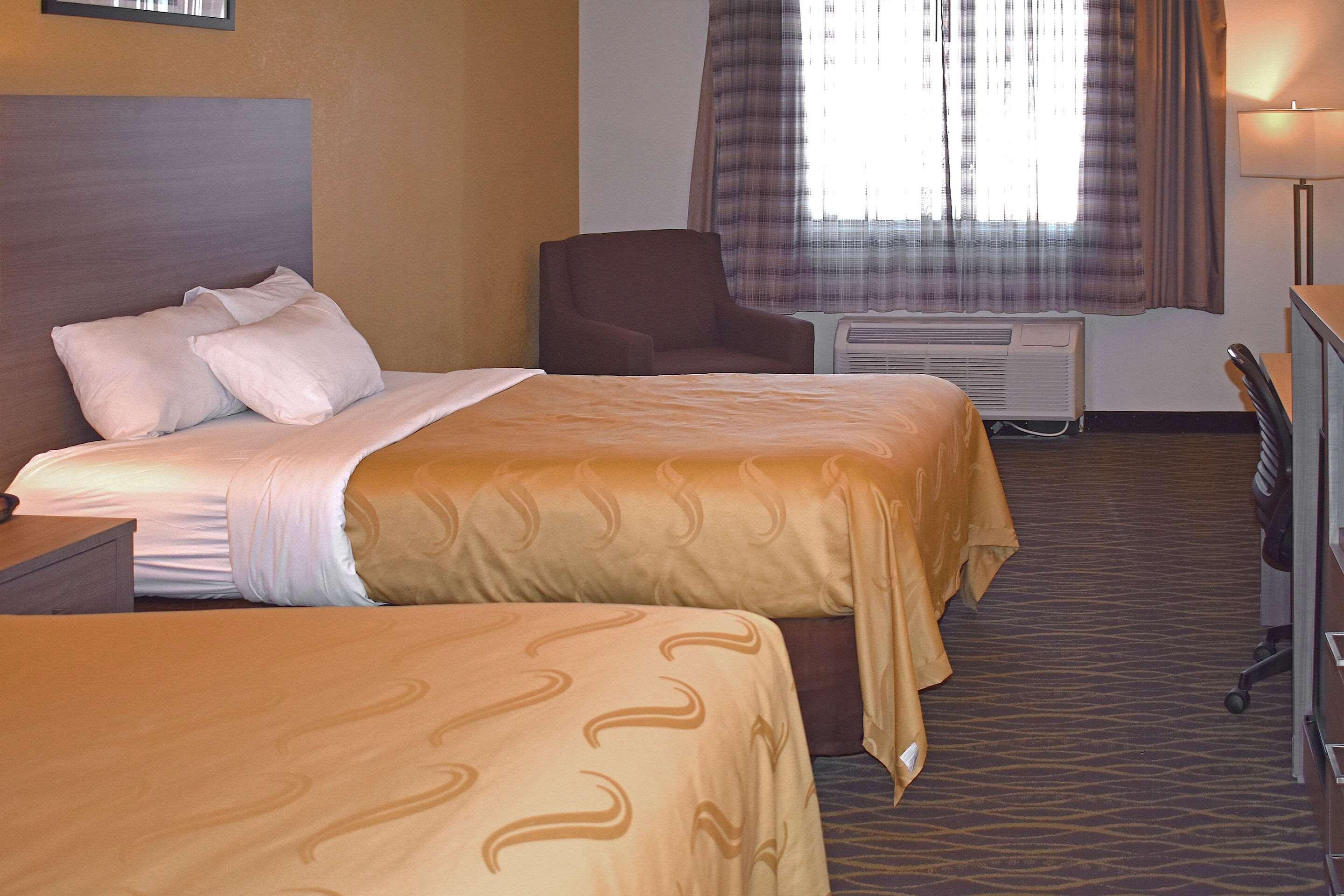 Quality Inn & Suites Kearneysville - Martinsburg Екстер'єр фото