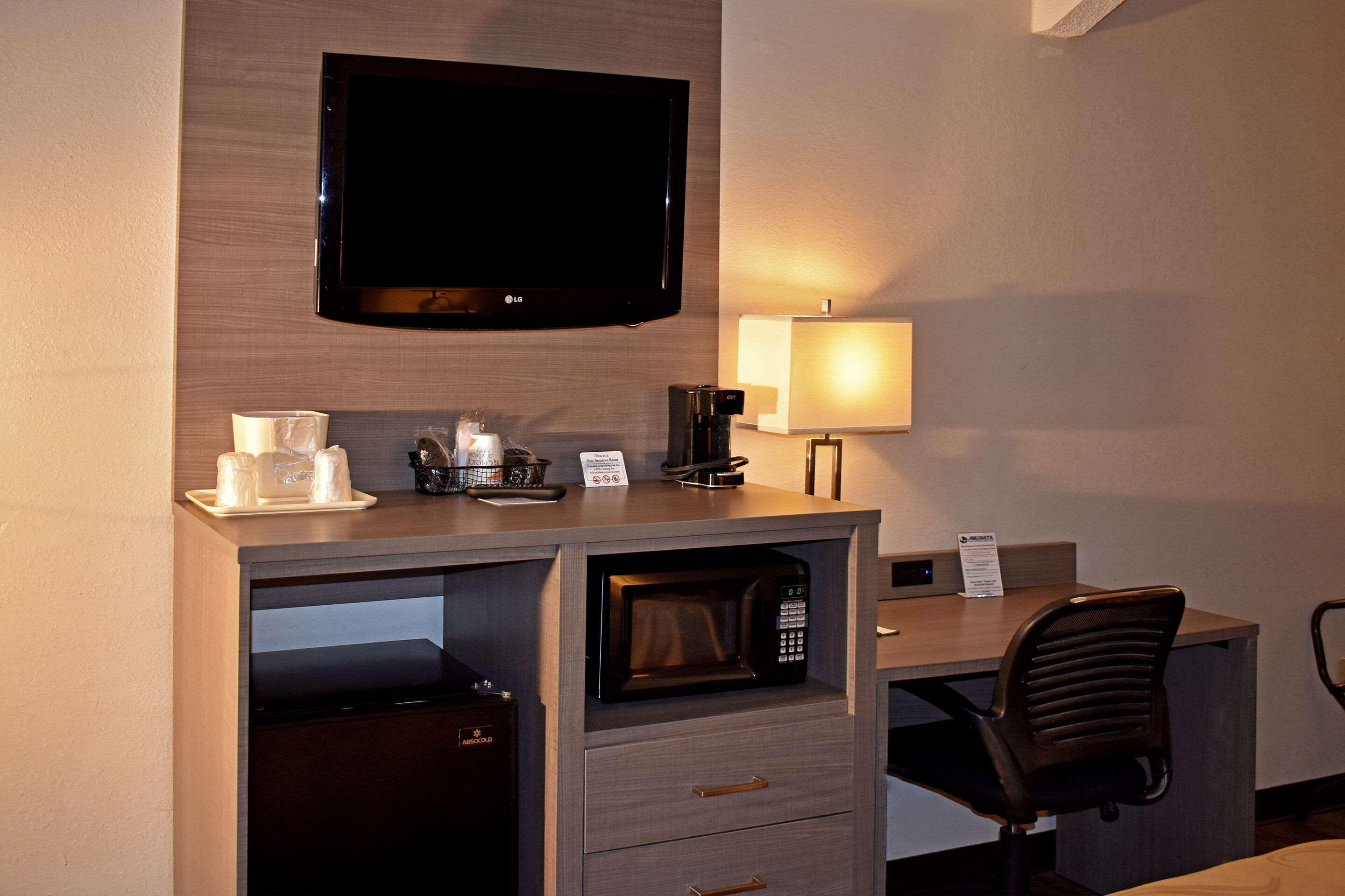 Quality Inn & Suites Kearneysville - Martinsburg Екстер'єр фото