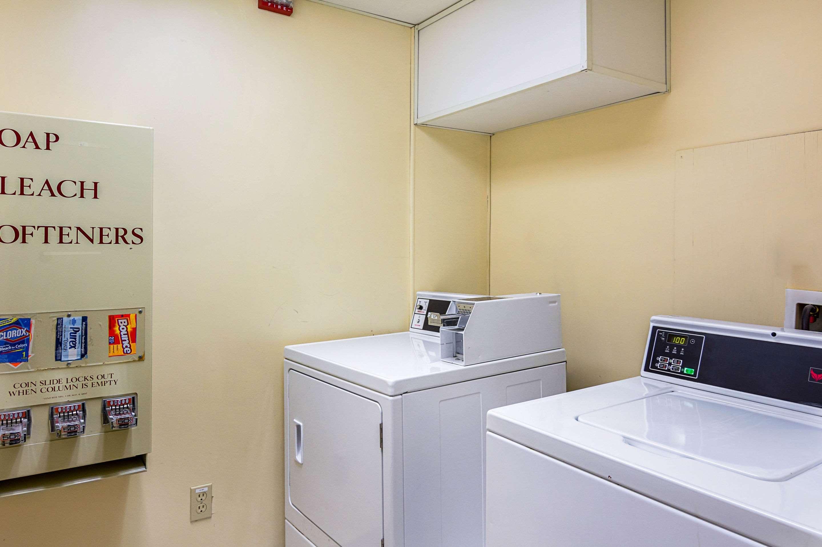 Quality Inn & Suites Kearneysville - Martinsburg Екстер'єр фото